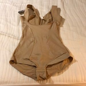 Maidenform shapewear